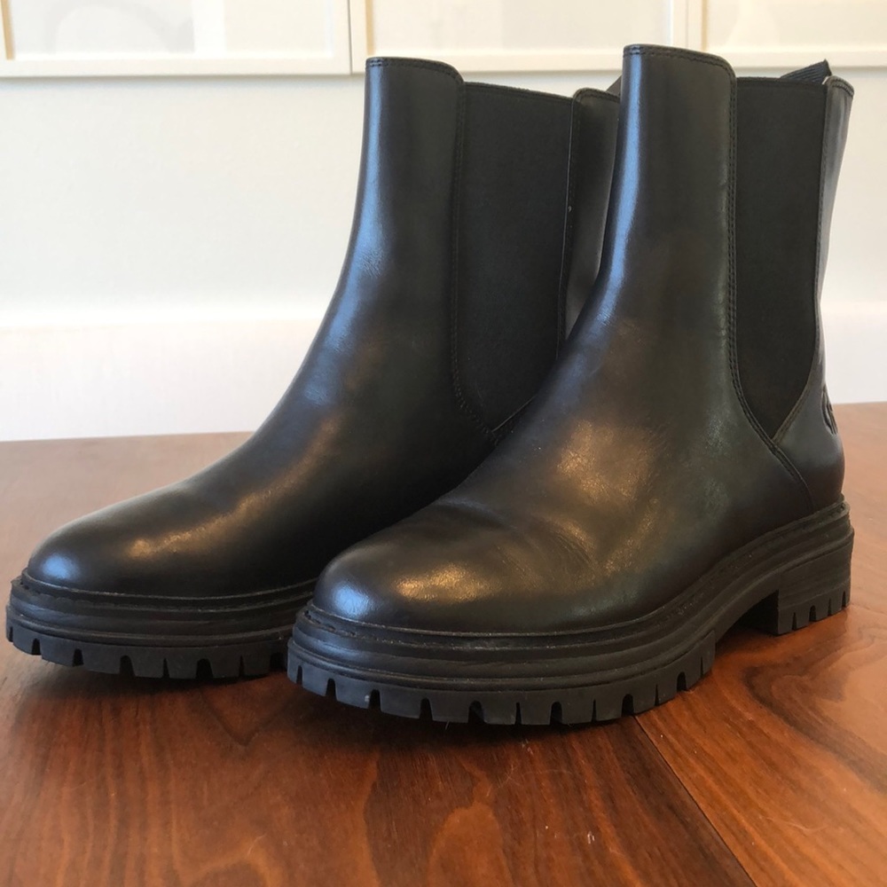 Cole Haan Black 8.5 leather chunky boots